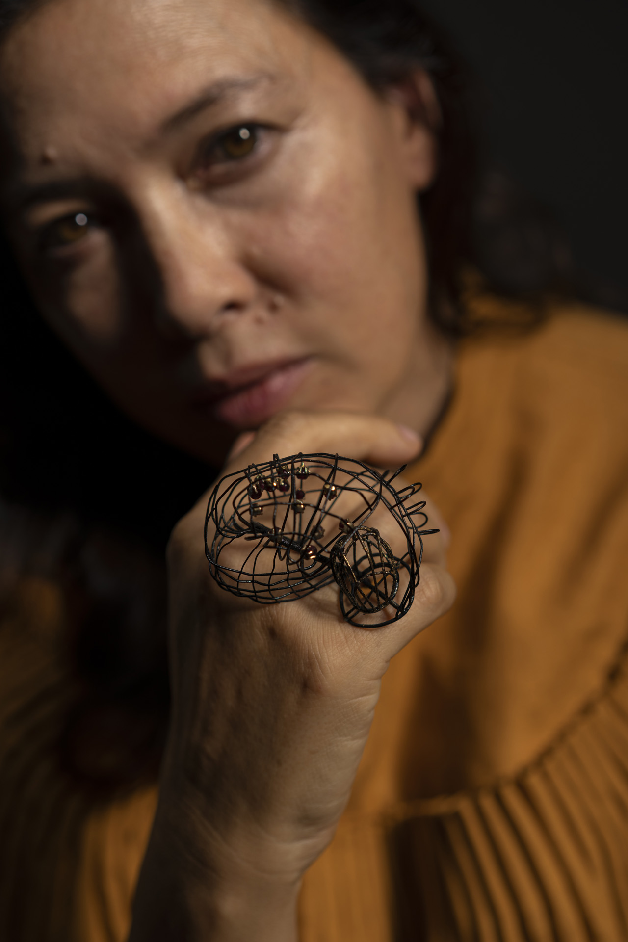 Container Black Ring